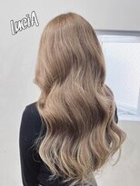 ルシア 京都四条河原町烏丸(LuciA)&nbsp;【レミー100%/54cm】 シールエクステ×カラー×レイヤーカット