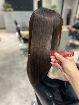 ソル 八王子(SOL) 【グロスストレート】艶感あふれる美髪縮毛矯正