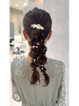 ヴィサージュアクト(VISAGE a.c.t) 編み込みヘア