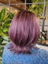 アヴァロンテ アットウィルヘアー(A VOLONTE at will hair)&nbsp;【大人可愛い】ラベンダーピンク×くびれ外ハネウルフ[成田]