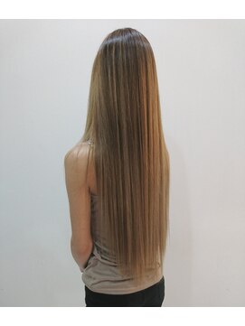 ラチャウ(La.Ciau) ハイライト&グラデーションカラー