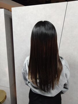 ニーナ ビューティーサロン(NINA Beauty Salon) プルエクステでインナーカラー