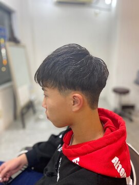 ソイクフ(SOY KUFU) MEN’S HAIR ツーブロックカルマパーマ束感ショート