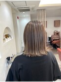 明るめベージュハイライト
