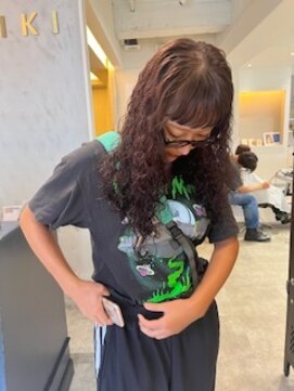 シキ(SIKI) ロングパーマ