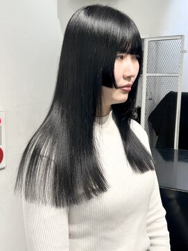 ココ 原宿(KOKO) 黒髪小顔レイヤーカットオリーブグレーココアベージュ姫カット