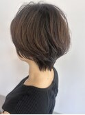 20代30代 大人ショート アッシュブラウン 顔周りカット
