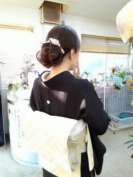 松浦美粧院 着付け+ヘアセット ¥1,2000