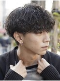 メンズラフセンターパート波巻きスパイラルパーママッシュウルフ