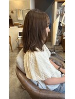 マロウ(mallow) 《花屋併設》レイヤーカット/明るめベージュ/グレージュカラー