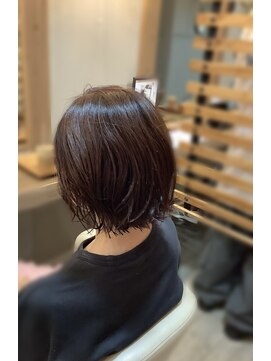 モンプルポ(momp repos) くせ毛活かしボブ