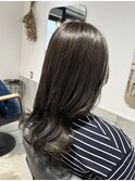 透明感グレージュカラー