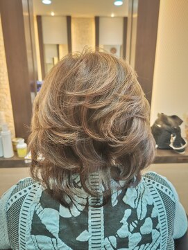 アンダウ(ANDEW) 大人女性ミディアムパーマスタイルハイライト白髪染め