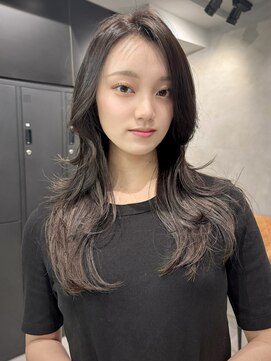 シャルムバイケンジ(Charm.by KENJE) 【 銀座/レイヤー 】ハッシュカット/ロングレイヤー/韓国ヘア