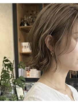 ヘアサロン リリアナ(hair salon LiLiana) ミディアム切りっぱなし