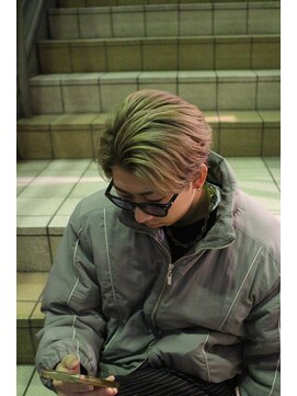 カットワークススリックバイフェローズ(CUT WORKS SLICK by fellows) ニュアンスセンターパート