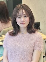 ヘイリー(HAILEY)&nbsp;くびれミディ×くすみベージュ×ナチュラル透明感
