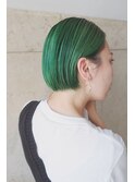 ミニボブ×カーキグリーン