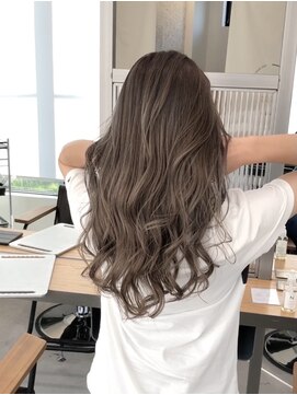 ストゥー(StueW.) ベージュカラー【倉敷】【ハイライト】【バレイヤージュ】