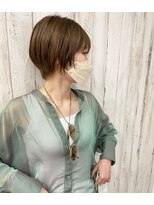 アトレ(attrait)&nbsp;＊大人可愛い 小顔シルエットショート ベージュカラー 天王寺