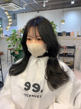 リー 四ツ橋(Lee) 韓国風レイヤーカット