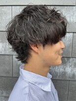 ヒュイル バイ ニアウ(Hwyl by Niau)&nbsp;メンズマッシュパーマ波巻スパイラルパーマニュアンスパーマ