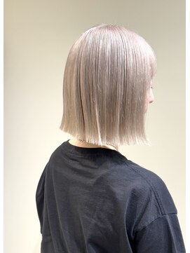 リフル 八王子(RIFULL) ハイライト　レイヤー ショートヘア　ボブ　くびれレイヤー