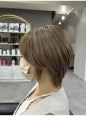 ミルクティーベージュ