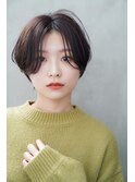 センターパート大人可愛いコンパクトショートナチュラル黒髪