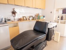 フルフラットなシャンプー台で癒しのひと時を♪