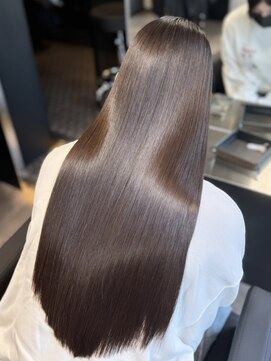 ユーザ(YUZA) 美髪縮毛矯正×最高峰髪質改善トリートメント×ブラウンカラー