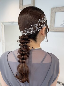 ミミバイカシュカシュ(mimi by cache cache) 結婚式お呼ばれ編みおろしヘアセット三つ編みアレンジヘアメイク