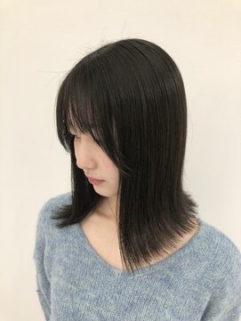 ヘアアンドメイク ムーア(Muuua) 黒髪カラー＋切りっぱなしヘア