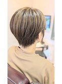白髪ぼかし×メリハリショート