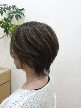 シーズヘア南口店 大人可愛い耳掛けショート！