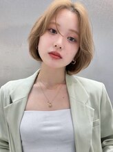 リス バイ ソヨン(Lis by SOYON)&nbsp;かきあげボブ/タンバルモリ/ハイトーン/ダブルカラー/金髪カラー