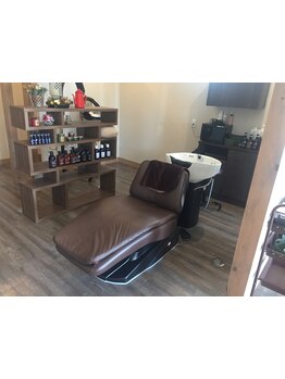 ≪すべての技術マンツーマン対応≫お洒落で落ち着きのある空間で“居心地の良い”プライベートサロンへ。