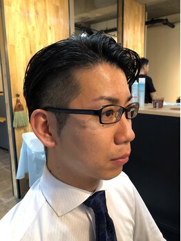 ヘアー クラブ エッジ(Hair club EDGE)の写真/《平日21時まで営業》お仕事帰りにも通えて嬉しい！カジュアルからビジネスマンスタイルまで幅広く対応◎