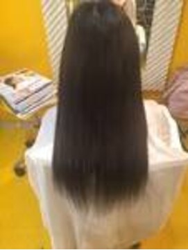 デュオヘアー エクステンションズ 新宿 ブルーエクステ入れて個性的ストレートヘアー!!!