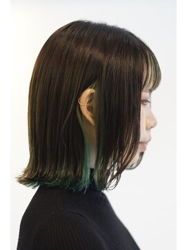 ニーイチイチ(211) 似合わせカットイメチェン/切りっぱなしボブ/インナーカラー