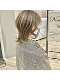 クラゲヘアーアッシュブロンドボブウルフ耳だしショートマッシュ