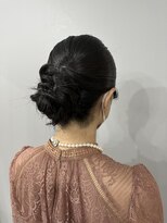 カミエ(kamie)&nbsp;【大人の綺麗めシニヨン】