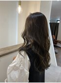 ダークグレージュ