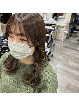 ベビーフェアリー 西宮北口店(Baby Fairy) 韓国風 オリーブグレージュ