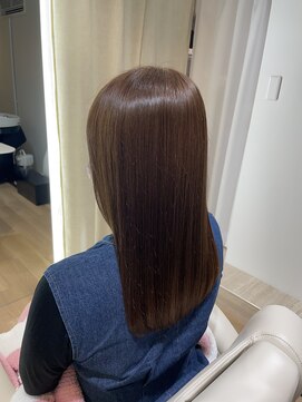 アリエス(Aries) モノトーン×大人艶髪◎30代40代50代