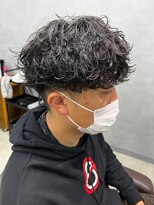 リット×ベリエ(Lit.×belier)&nbsp;スパイラルパーマ無造作パーマメンズパーマツーブロックフェード