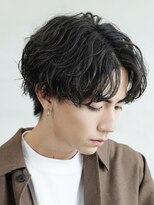 フィフス 渋谷(fifth)&nbsp;センターパート波巻きスパイラルパーマツイストツイスパシャドウ