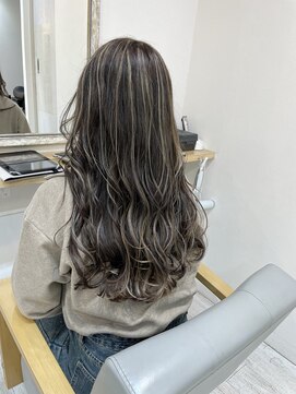 キーロ センター南(kiiro) ハイライトで立体感