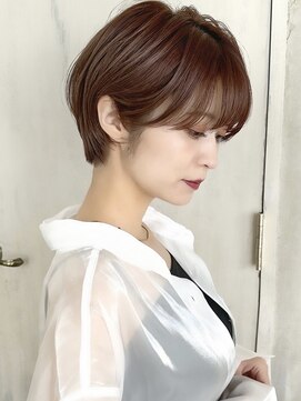 アフロート ルヴア(AFLOAT RUVUA) ★マッシュショートボブ30代40代小顔新宿ハイライトカラー面長