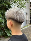 シルバーツーブロショートスキンフェードホワイトブロンド